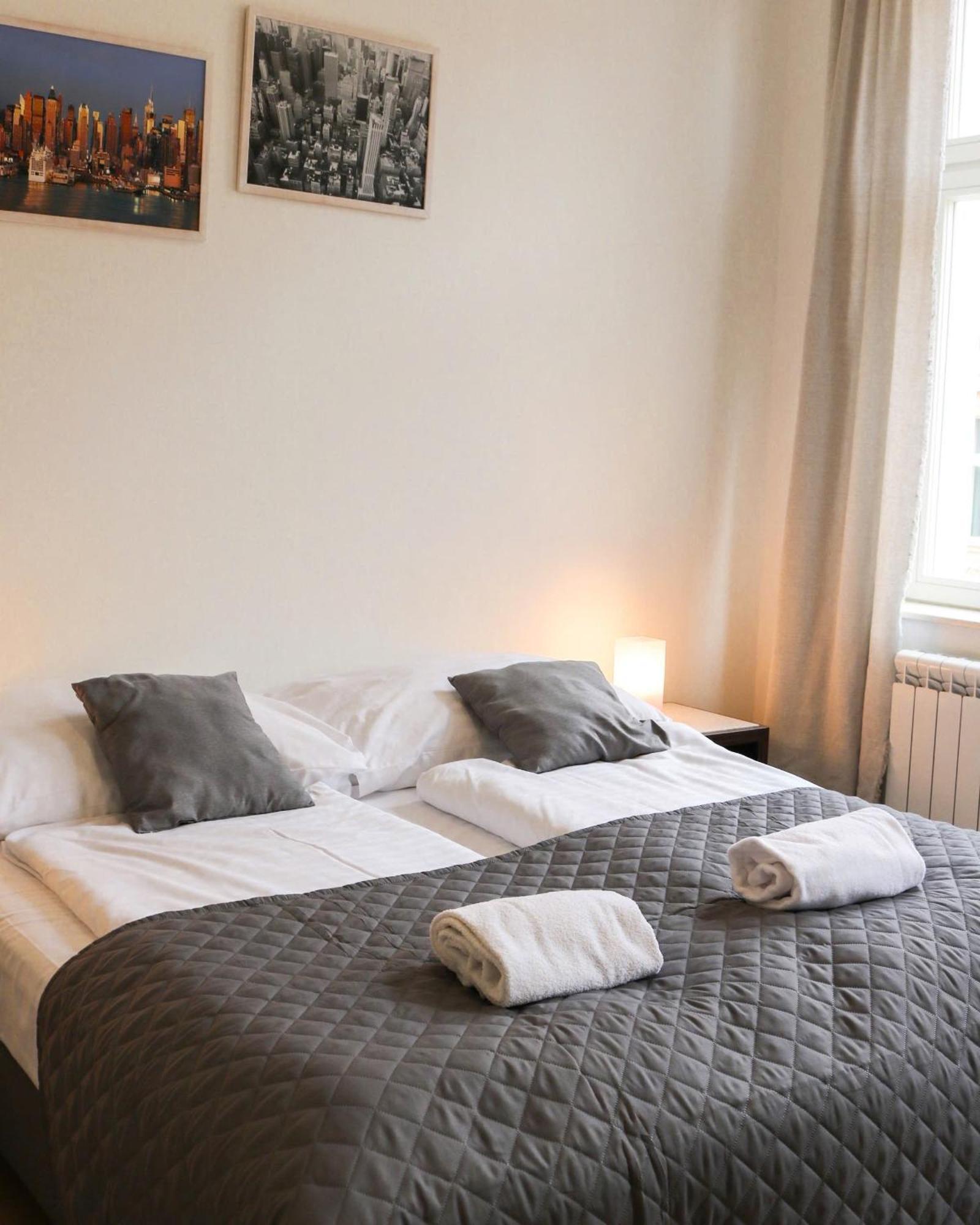 Rose Suites And Rooms 프라하 외부 사진