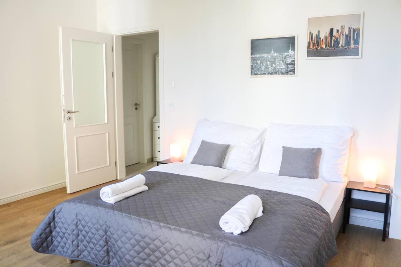 Rose Suites And Rooms 프라하 외부 사진